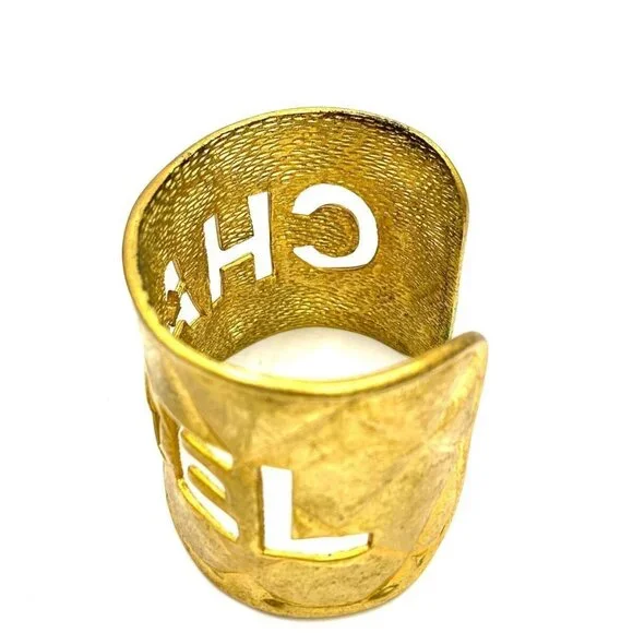 Authentic CHANEL CC Logo Cut Out Vintage Bracelet Cuff Bangle Gold Quilted Wide - Picture 9 of 9